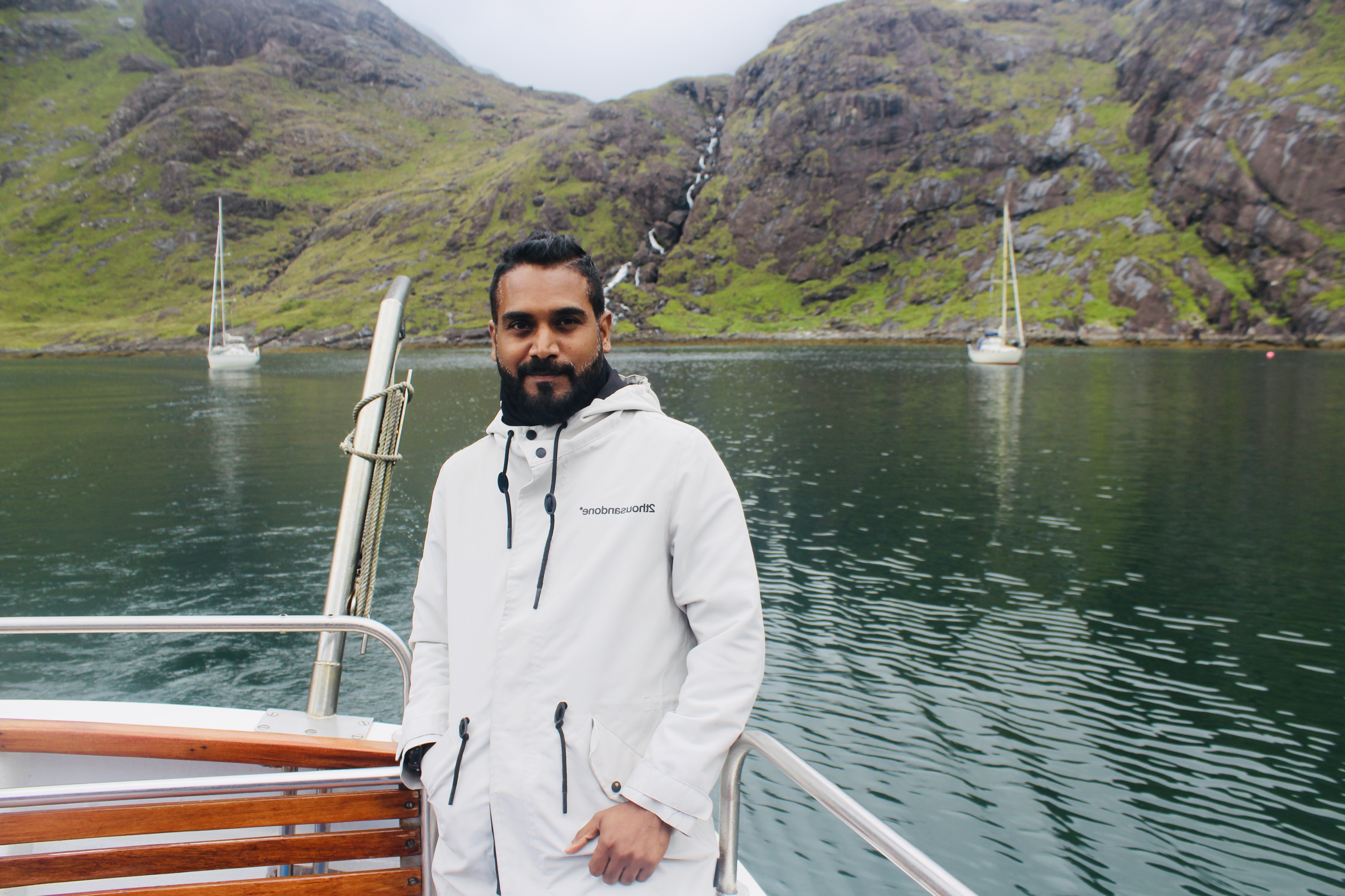 Customer Service Professional Matrimony Groom, customer reference - UK2021905929