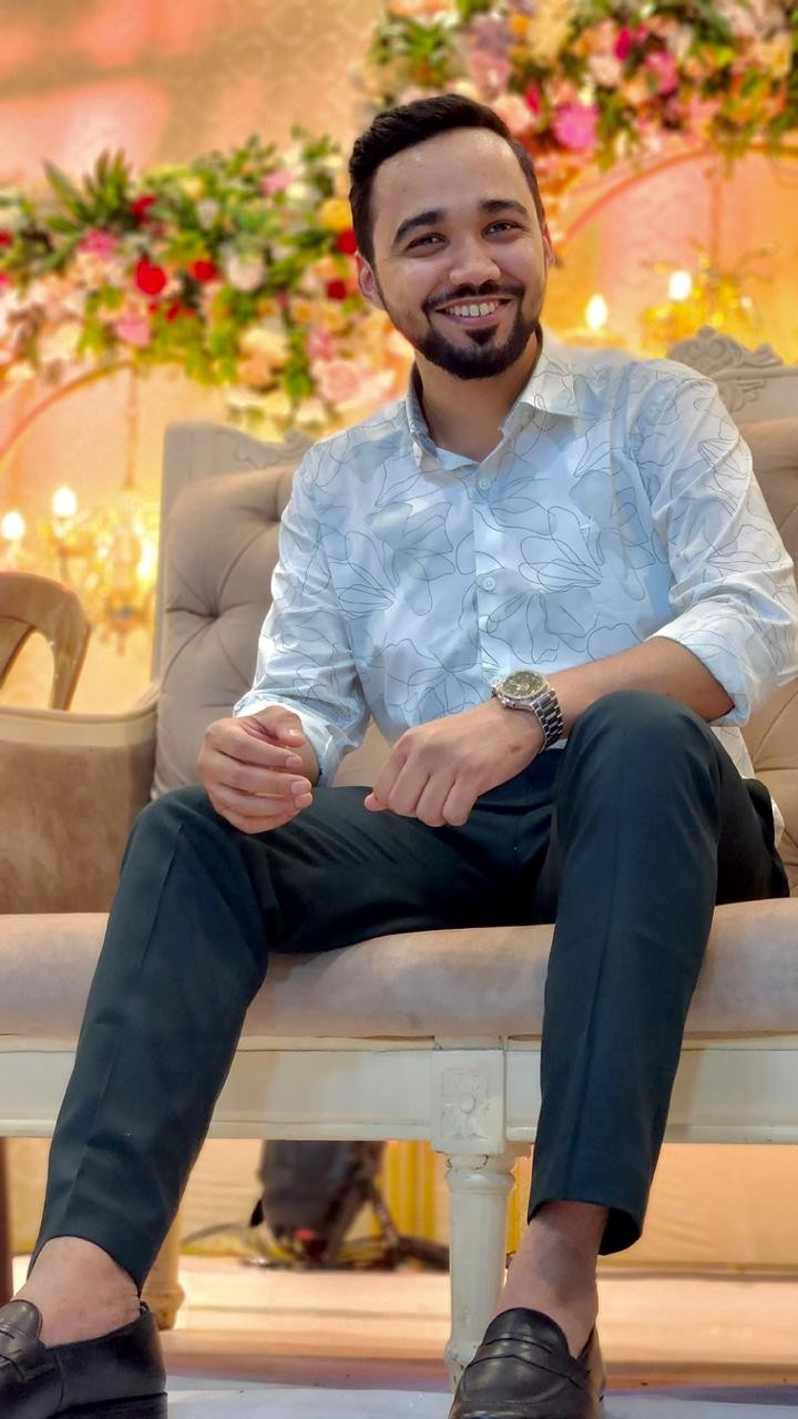 Administrative Professional Matrimony Groom, customer reference - UK2025836531